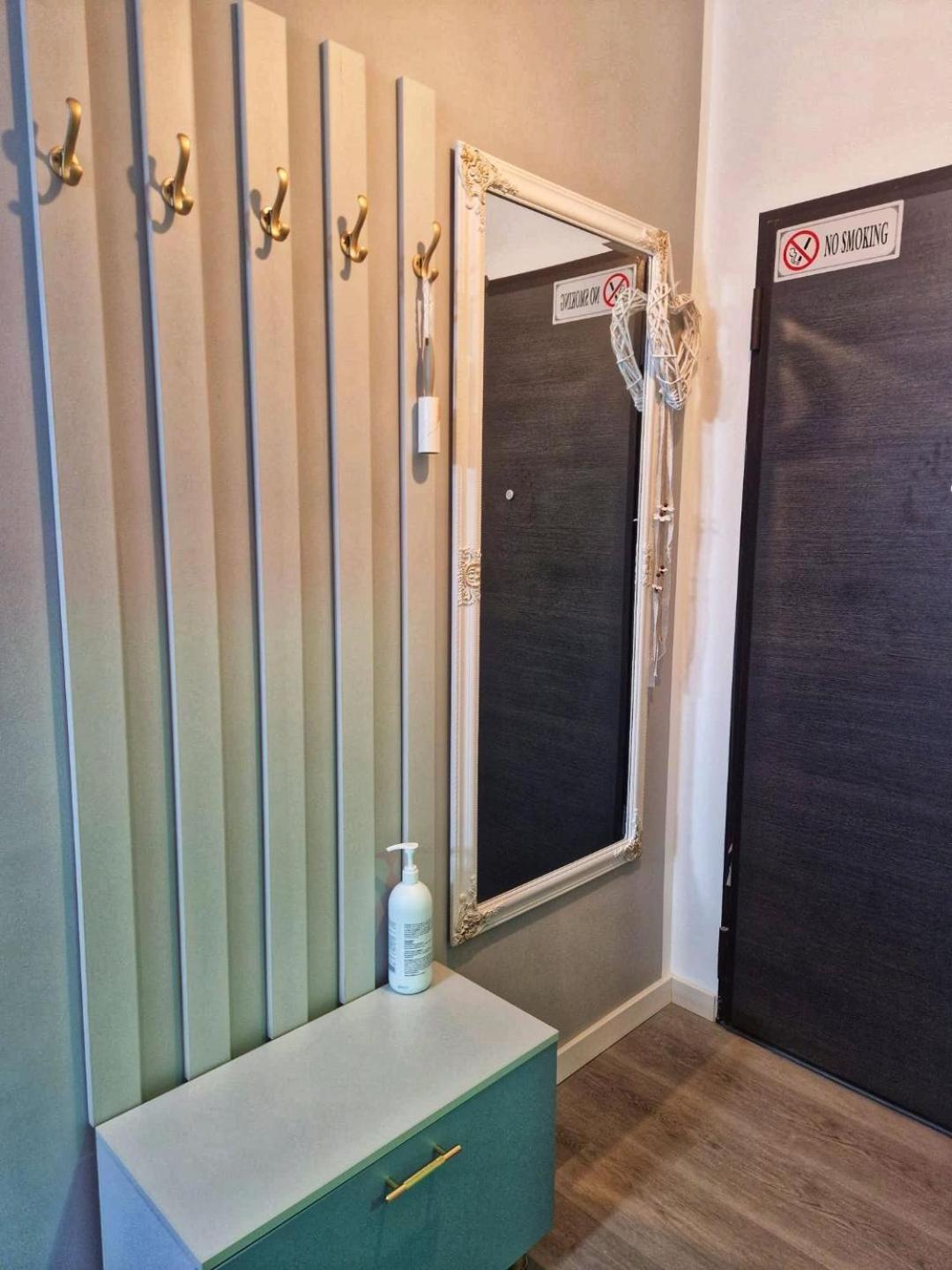 Ferienwohnung Afi Discret Jacuzzi Bukarest Exterior foto